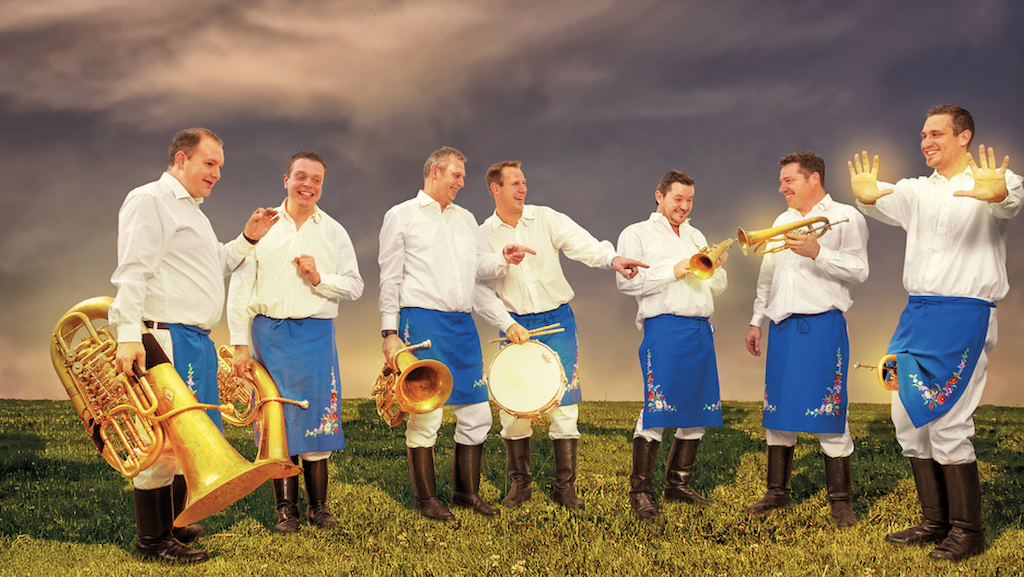 Concert Oostenrijkse blaaskapel in Babberich in Zevenaar