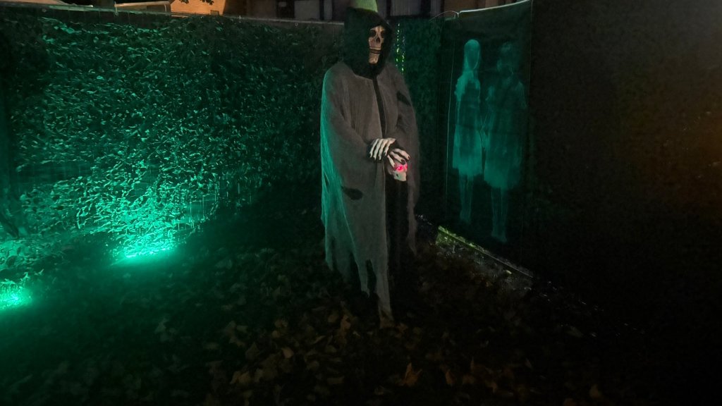 Halloween in Zonnemaat: silent disco en vampierenbal in Zevenaar